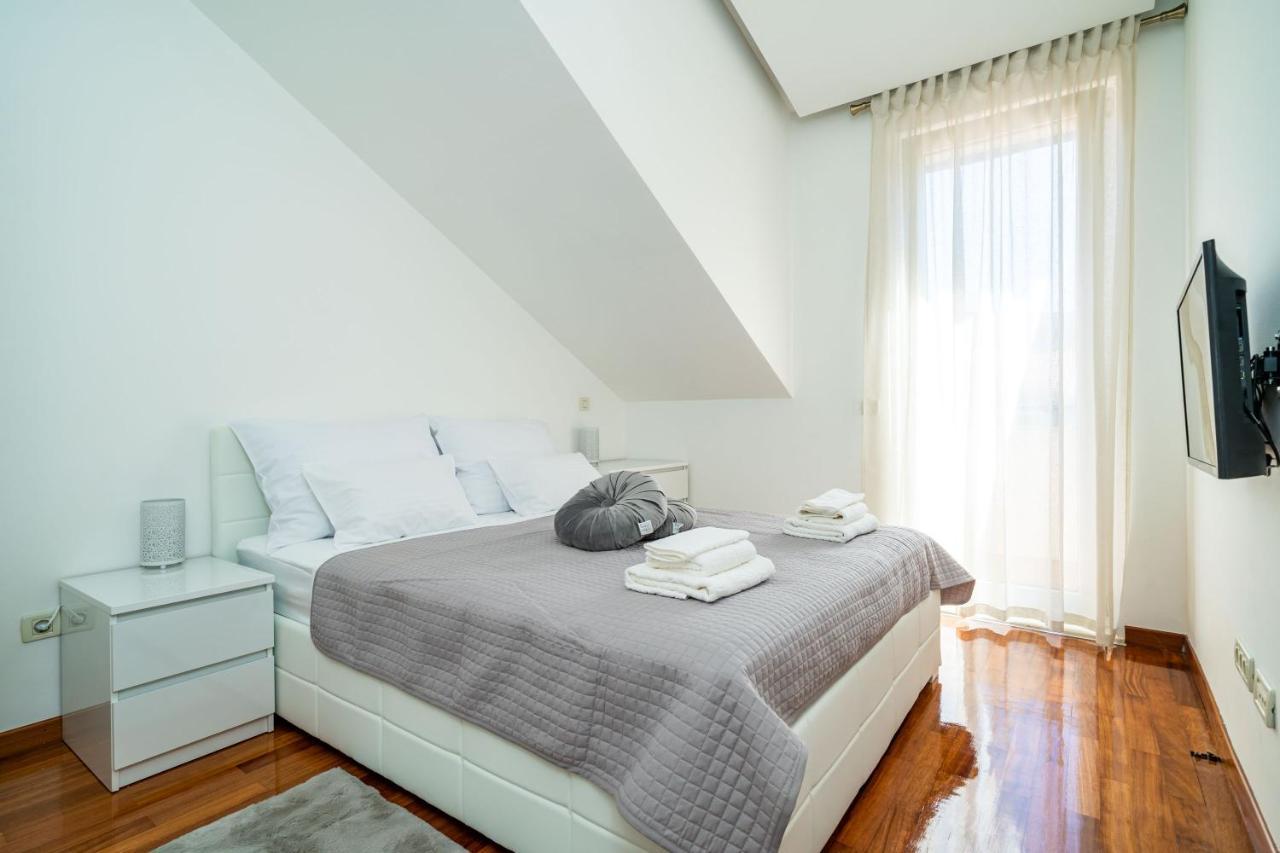 Apartment Elly *